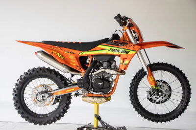 Мотоцикл ZUUMAV K6R