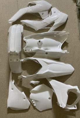 Пластик (полный копл.) KAYO K1, BSE J1/2 LE, Motoland CRF250 (белый)