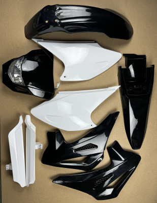 Пластик (полный копл.) Sport 003 (черный)