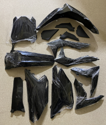 Пластик (полный копл.) BSE 150 (черный)