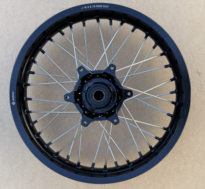 Обод (диск) UNISON 18" задний алюминий 7116, тип KTM, ступица CNC (2.15-R18, черный, 36 спиц)