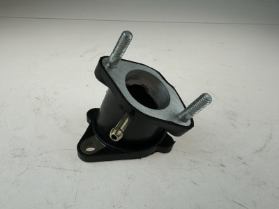 Патрубок карбюратора УЦЕНКА