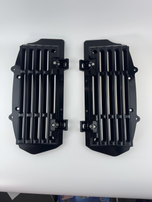 Защита радиаторов CNC тип KTM (черный)