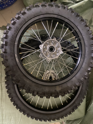 Колеса комплект 21/18 (в сборе с резиной,алюминий)