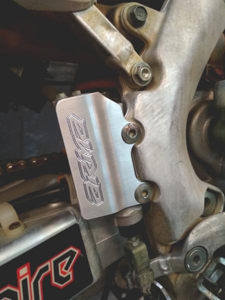 Защита тормозного цилиндра Honda