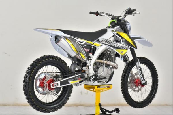 Мотоцикл ZUUM CX250 CB Мотоцикл ZUUM CX250 CB