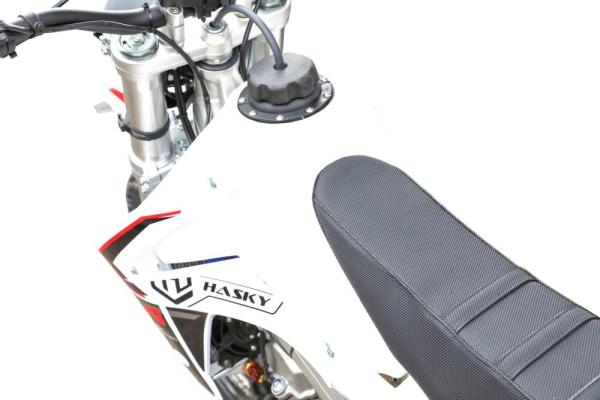 Мотоцикл Hasky F8 450СС 21/18 Мотоцикл Hasky F8 450СС 21/18