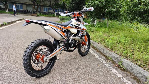 Мотоцикл Minff M6XR NC250 (с прогрессией) Мотоцикл Minff M6XR NC250 (с прогрессией)
