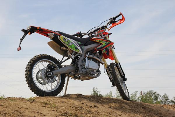 Мотоцикл Racer Enduro RC200XZT Мотоцикл Racer Enduro RC200XZT