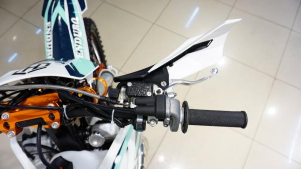 Мотоцикл Hasky F7X 250 Enduro 2T 21\18 Мотоцикл Hasky F7X 250 Enduro 2T 21\18