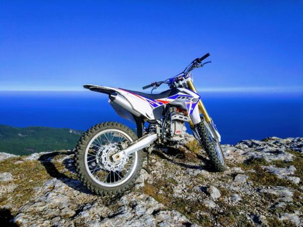 Мотоцикл BSE J1 Мотоцикл BSE J1