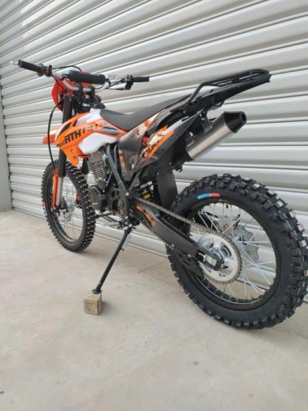 Мотоцикл Regulmoto ATHLETE 250 19/16 Мотоцикл Regulmoto ATHLETE 250 19/16