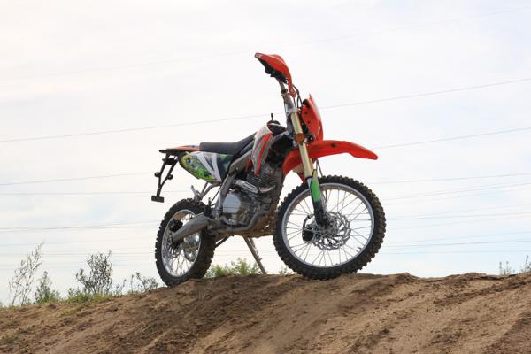 Мотоцикл Racer Enduro RC200XZT Мотоцикл Racer Enduro RC200XZT
