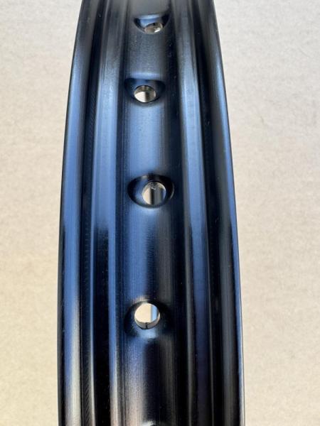 Обод голый UNISON 21" передний алюминий 7116 (1.6-R21, черный, 36 спиц)