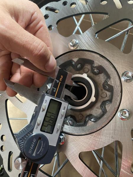 Колеса МОТАРД комплект 17/17(диски алюминий перед/зад с шиной 2,5 110/70-17, 3.0 130/70-17, оси 20 и 25 мм)