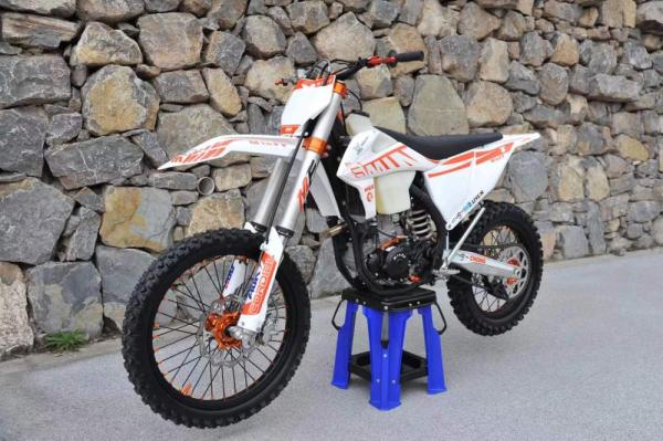 Мотоцикл Minff M6R NC250 (с прогрессией)