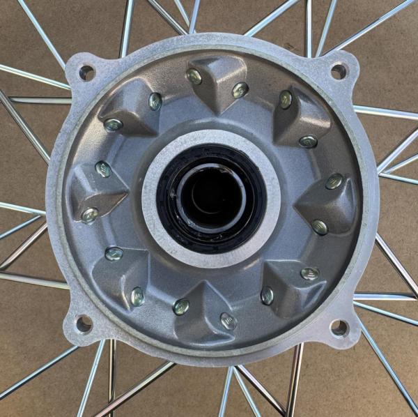 Обод (диск) UNISON 18" задний алюминий 7116, тип HONDA (2.15-R18 d=25mm) (черный, 32 спицы)