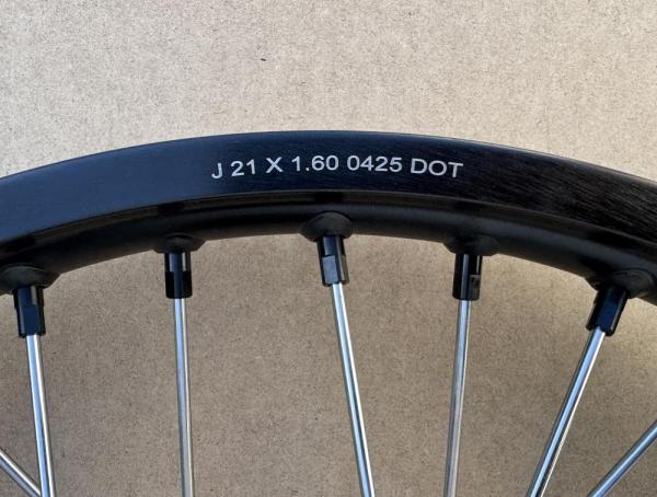 Обод (диск) UNISON 21" передний алюминий 7116, тип KTM, ступица CNC (1.6-R21, черный, 36 спиц)