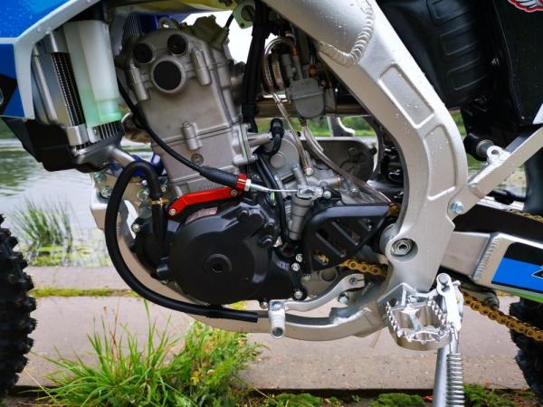 Мотоцикл ZUUM CX300R