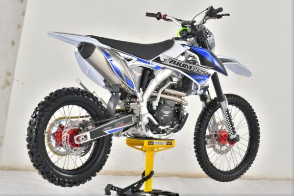 Мотоцикл ZUUM CX250 NC Мотоцикл ZUUM CX250 NC