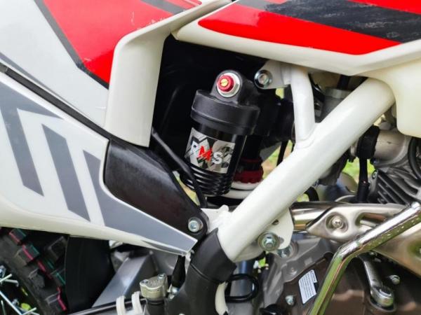Мотоцикл Regulmoto DYNA Мотоцикл Regulmoto DYNA